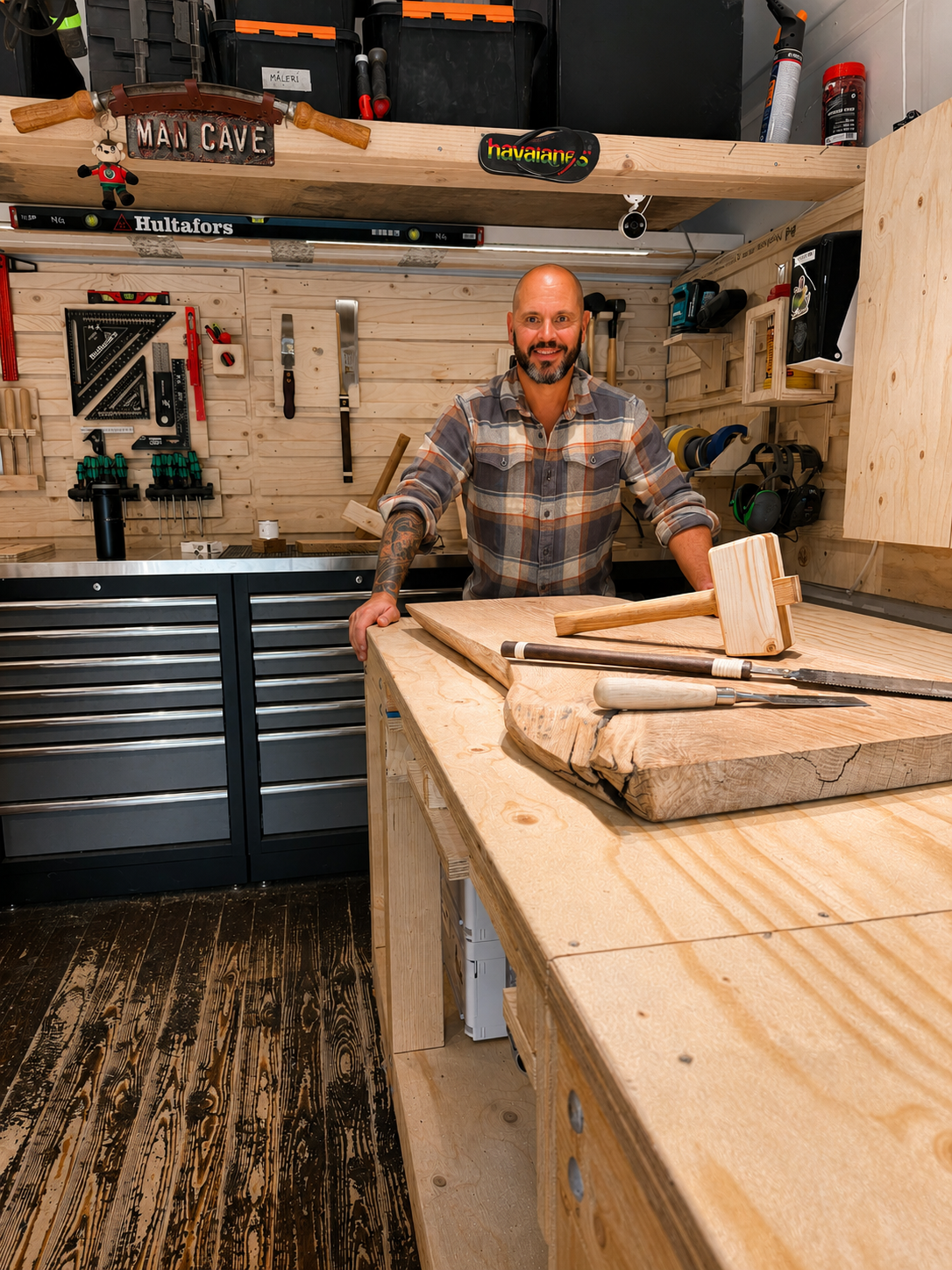 Max Gustafson, grundare och möbelsnickare bakom Nordic Grain Studio